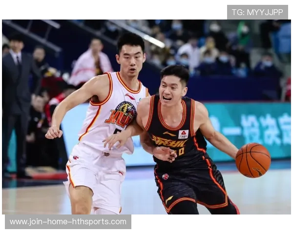 太阳边路传中造就关键补篮得分 太阳边路传中造就关键补篮得分