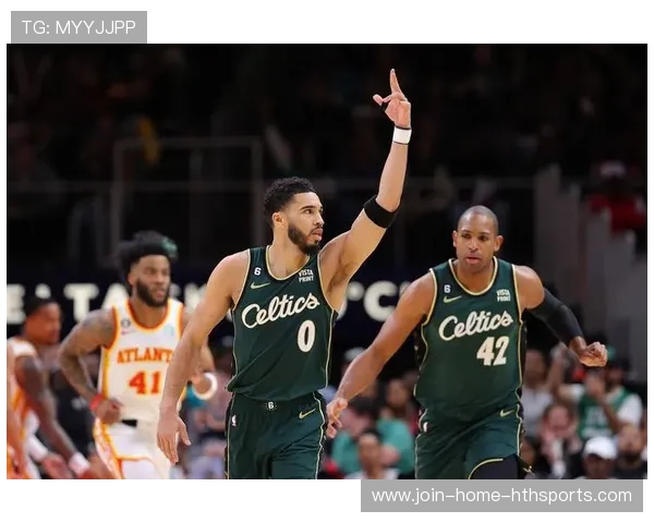 老鹰进攻创造力：后卫串联使进攻更具节奏感