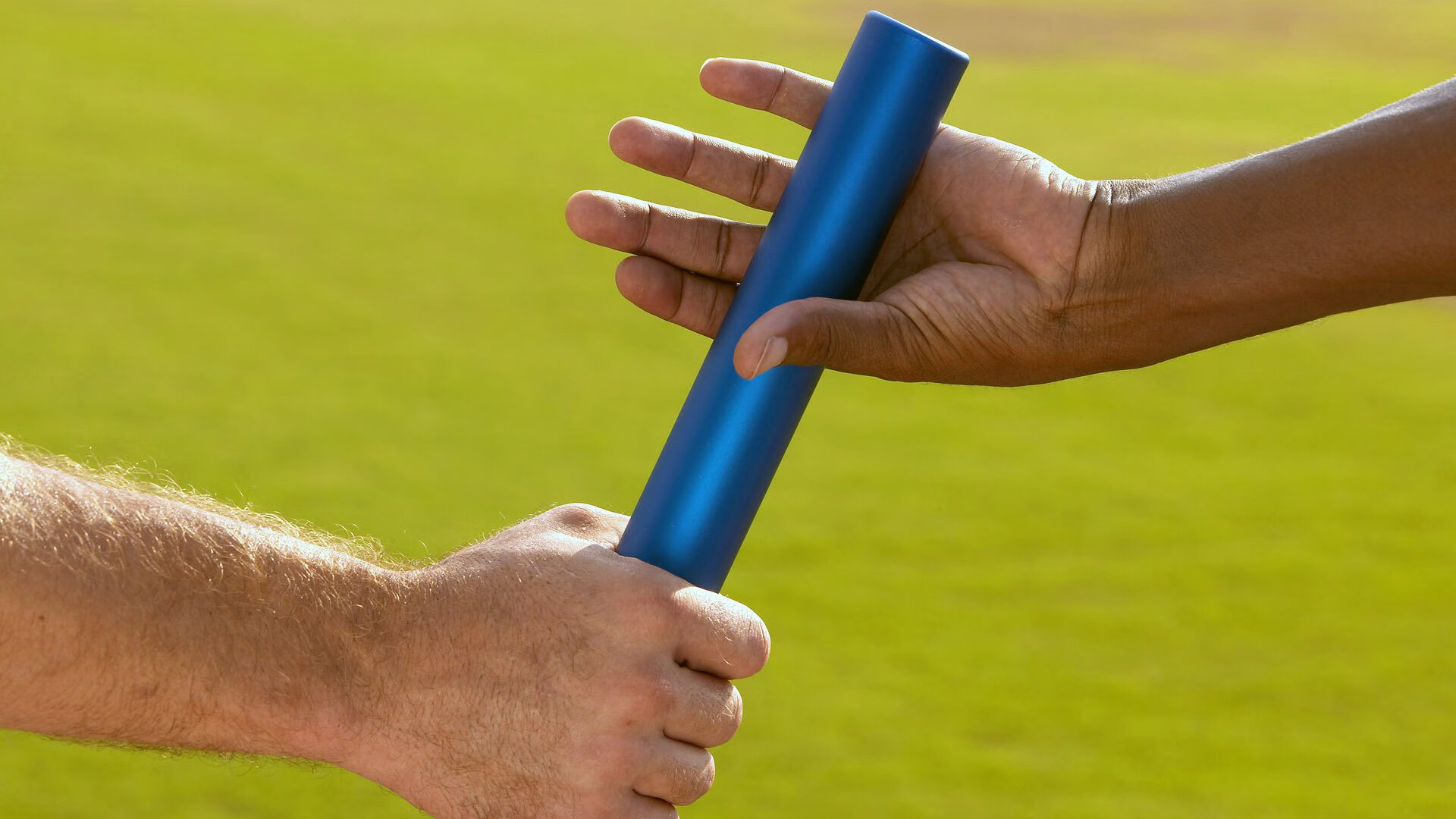 全国橄榄球七人制锦标赛 对抗激烈观赏性十足